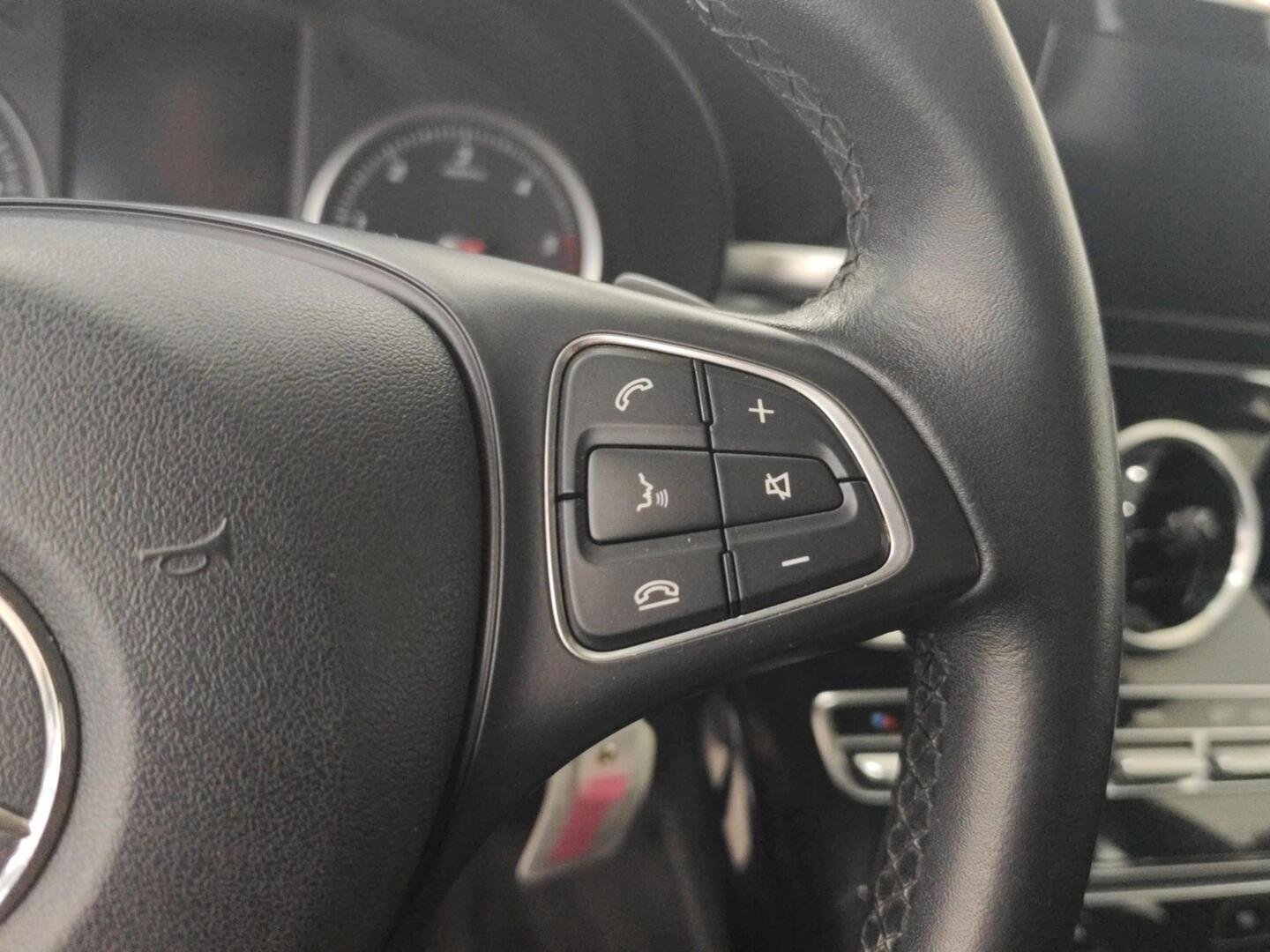 MERCEDES-BENZ C 2016