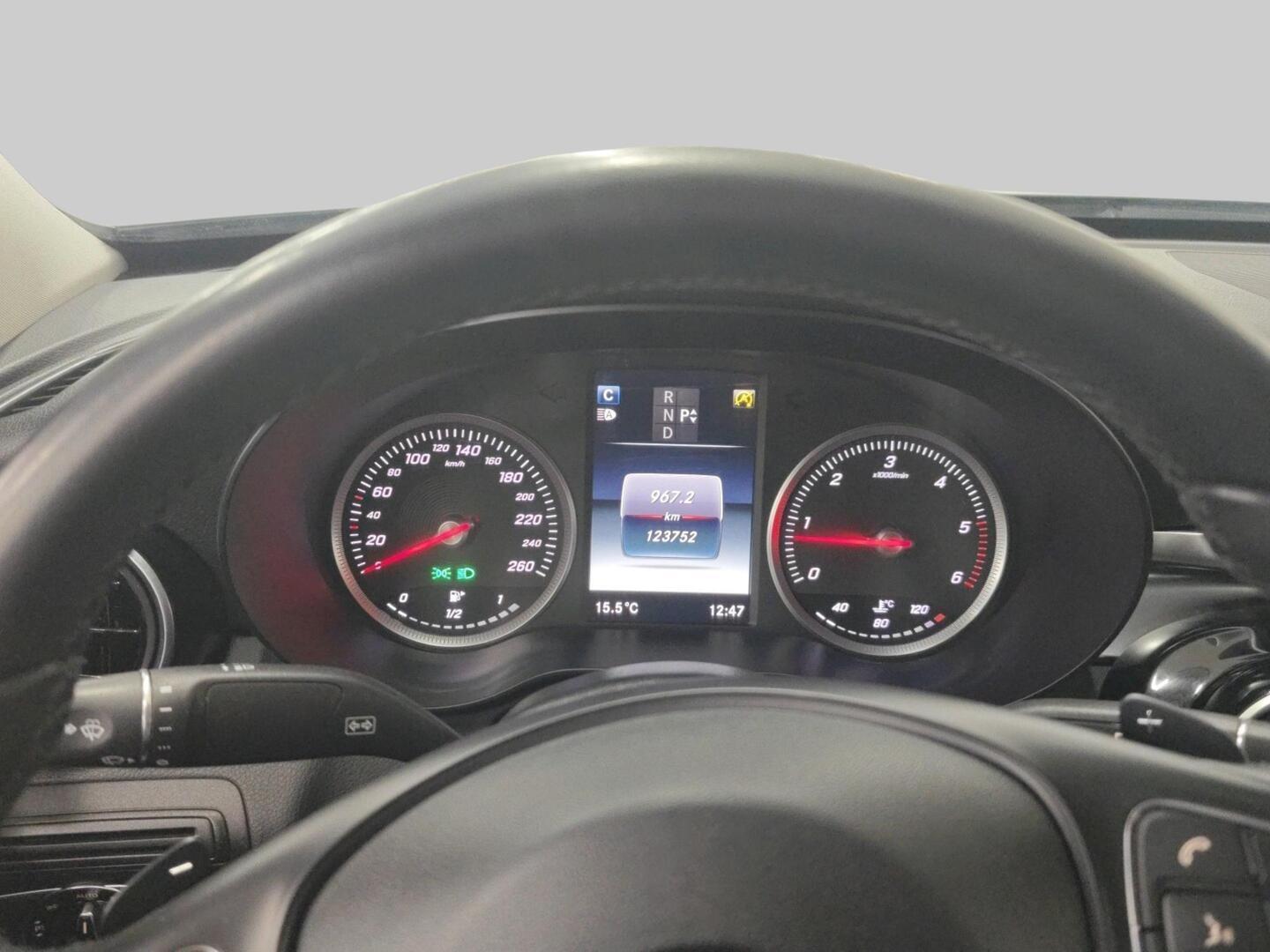 MERCEDES-BENZ C 2016