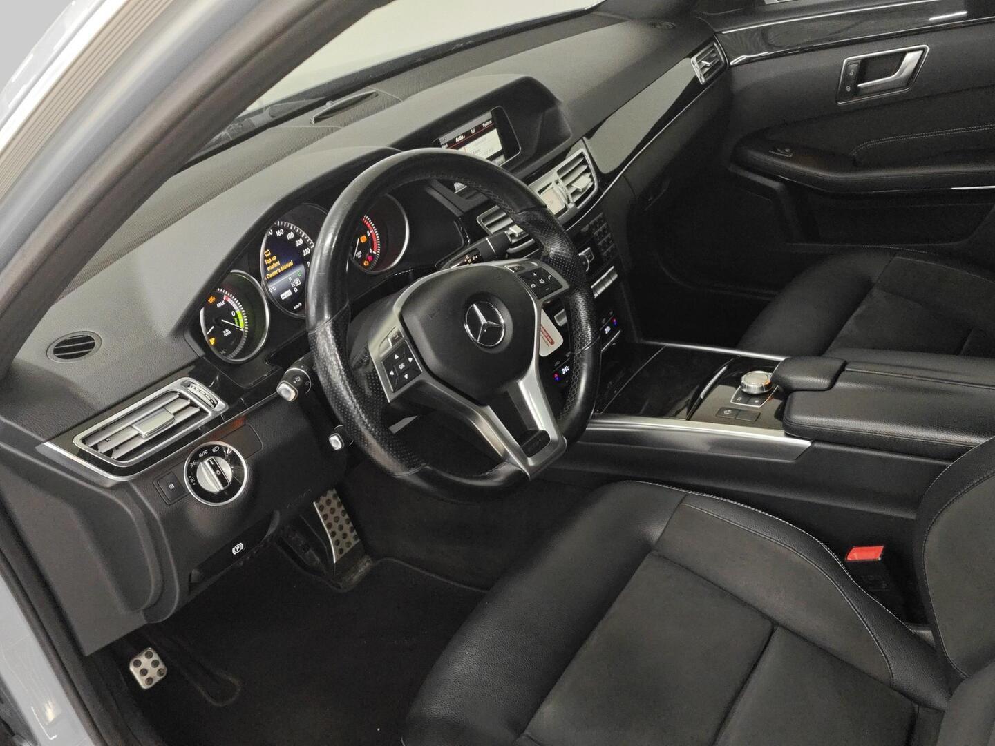 MERCEDES-BENZ E 2013