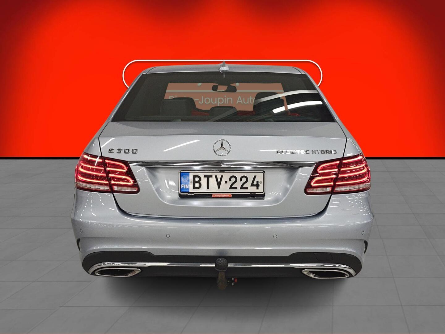 MERCEDES-BENZ E 2013