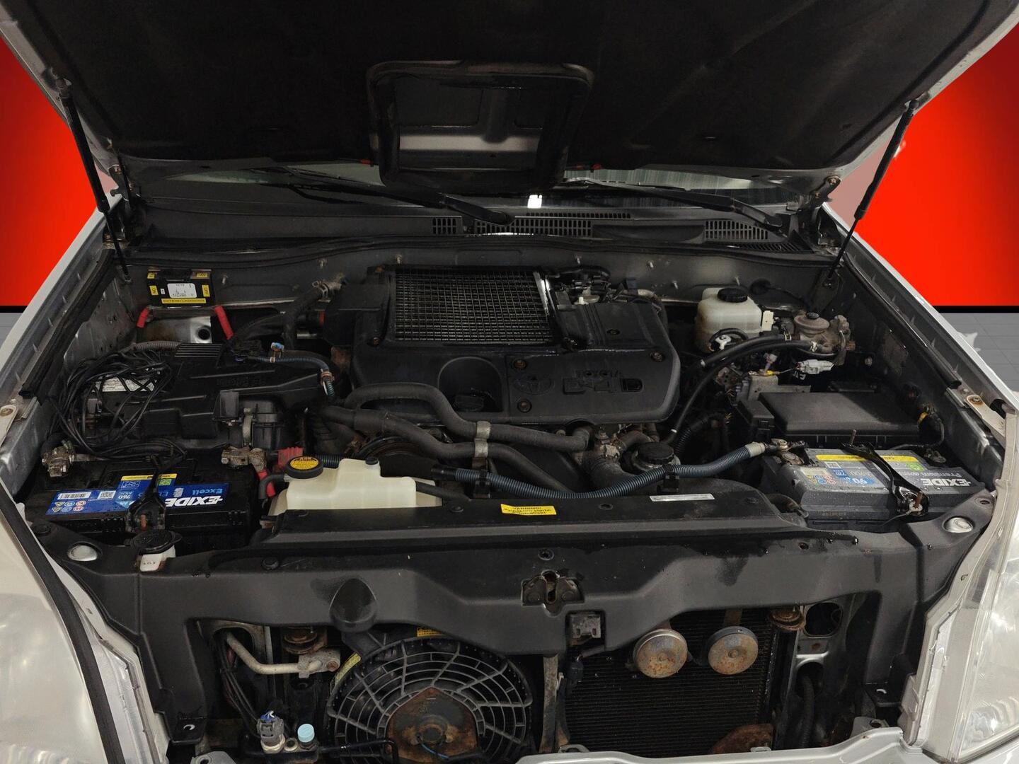TOYOTA Land Cruiser 2005