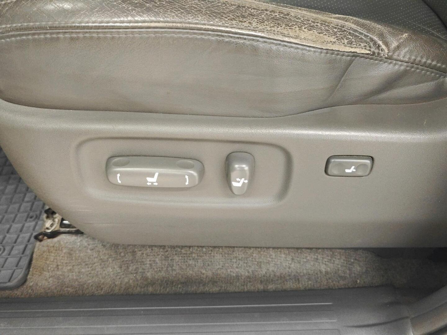 TOYOTA Land Cruiser 2005