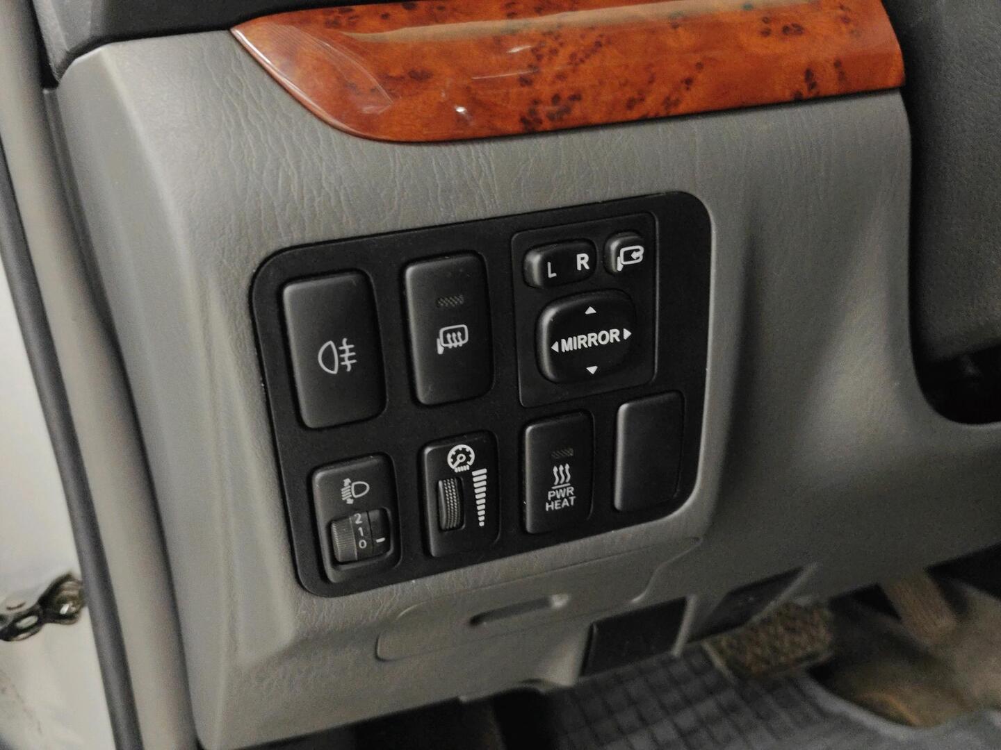 TOYOTA Land Cruiser 2005
