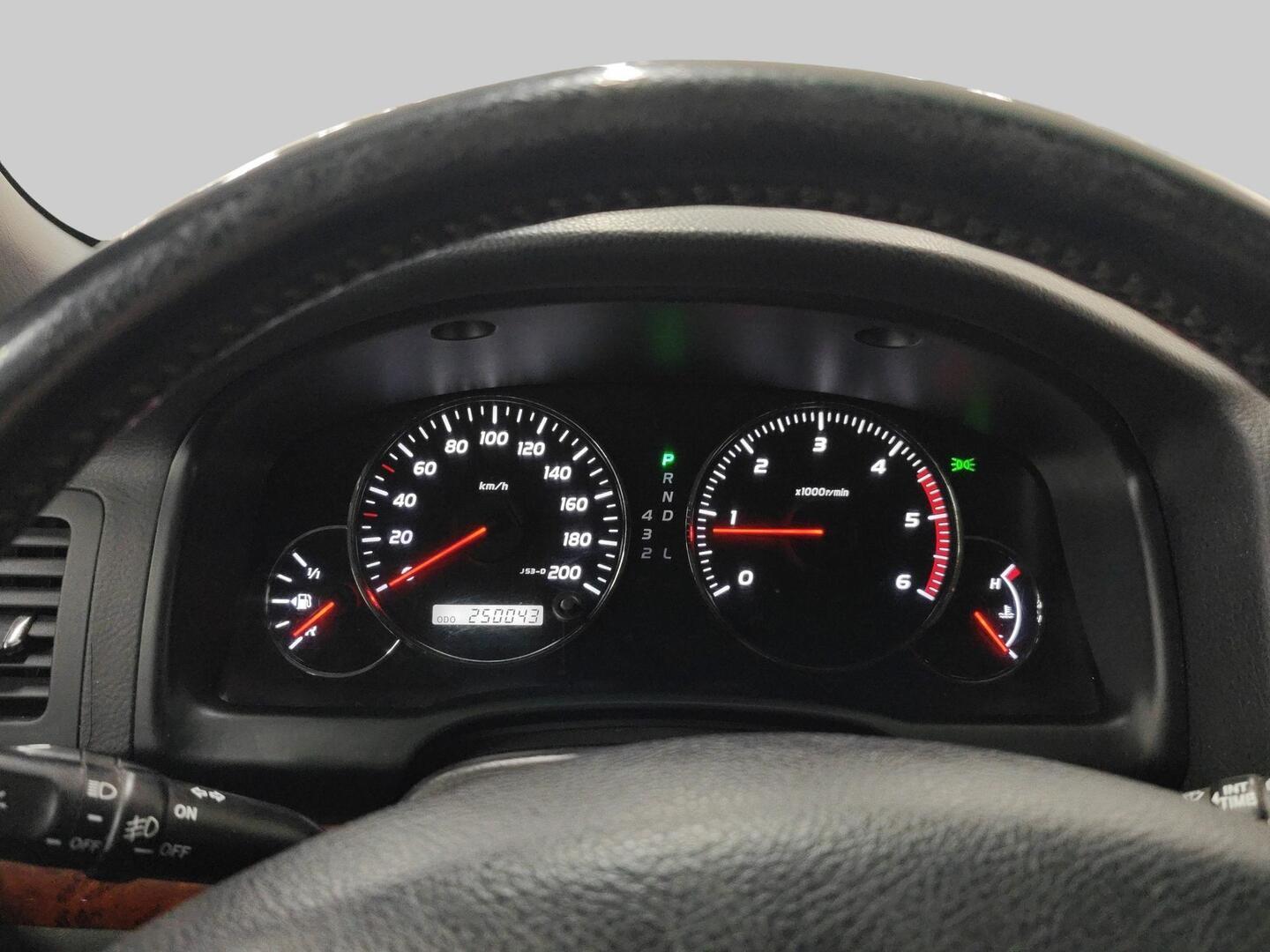 TOYOTA Land Cruiser 2005