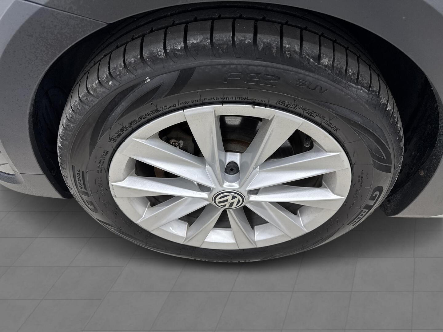 VOLKSWAGEN Golf 2019