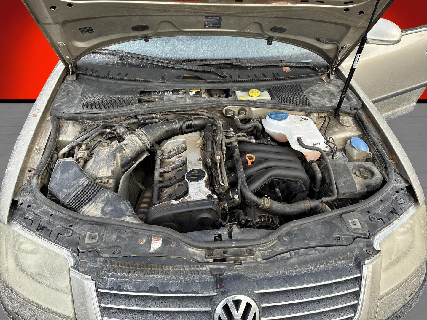 VOLKSWAGEN Passat 2004
