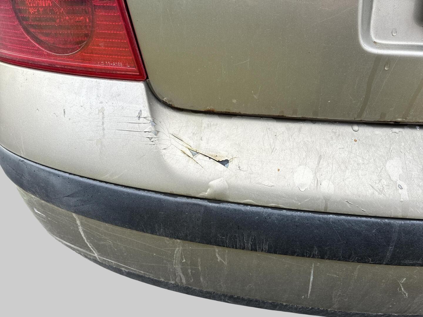VOLKSWAGEN Passat 2004