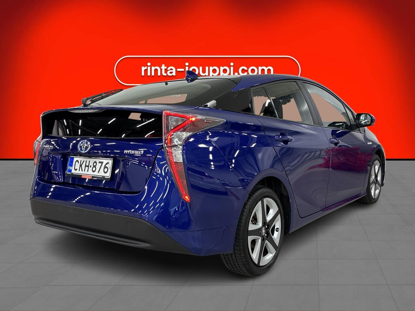 TOYOTA Prius 2017