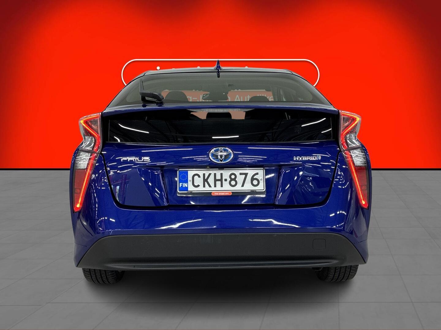 TOYOTA Prius 2017