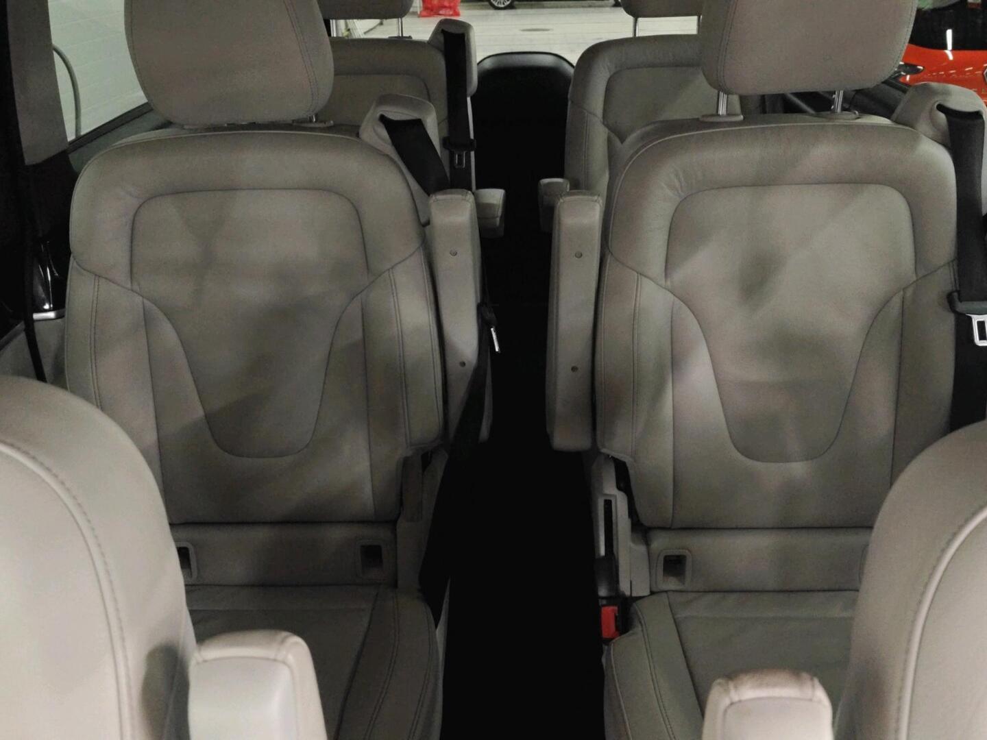 MERCEDES-BENZ V 2019