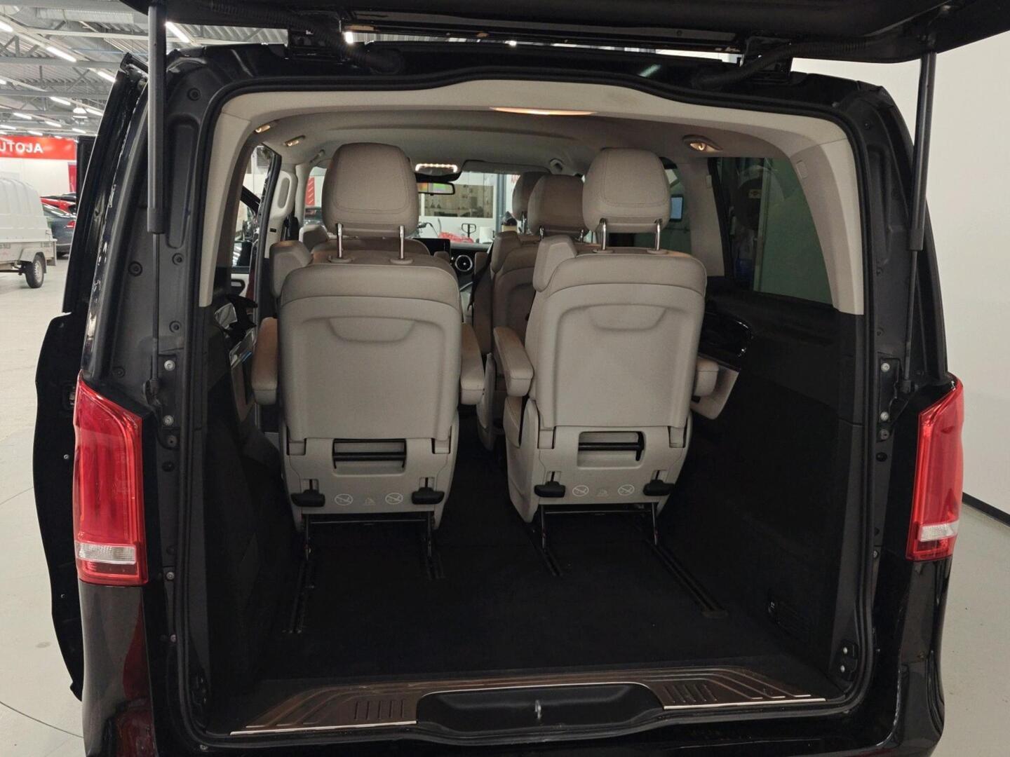 MERCEDES-BENZ V 2019