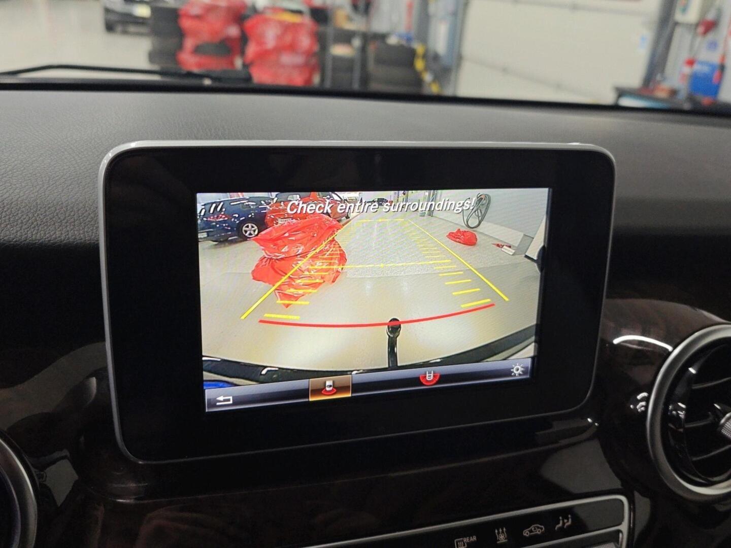 MERCEDES-BENZ V 2019