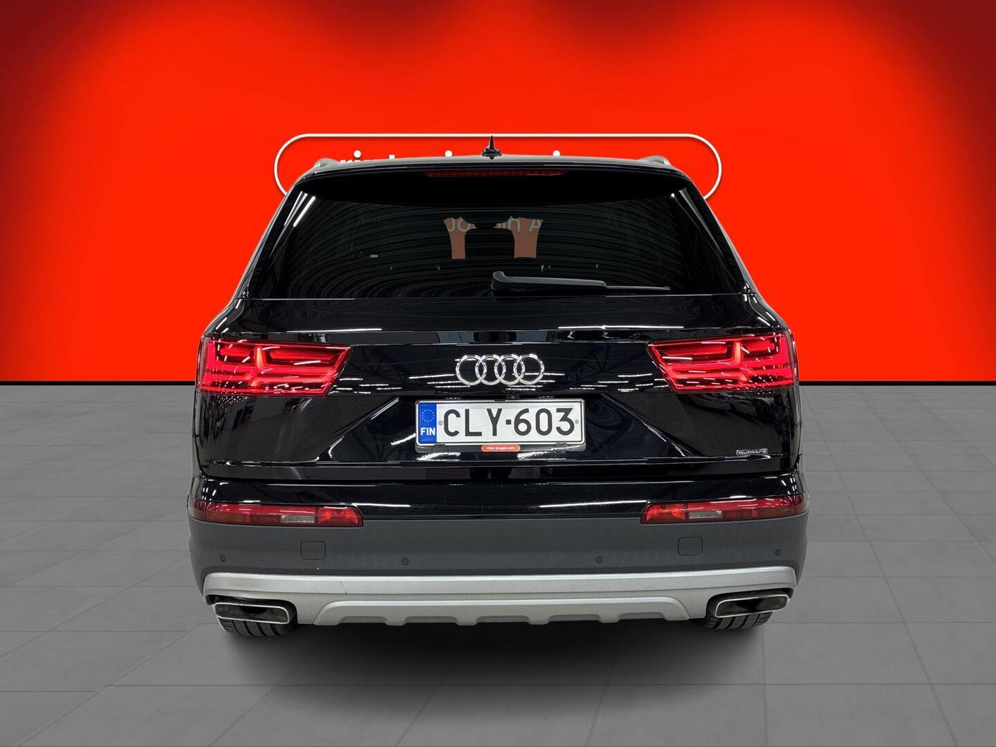 AUDI Q7 2016