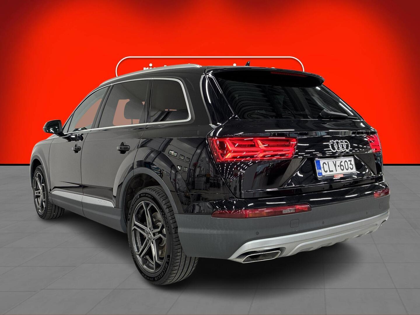 AUDI Q7 2016