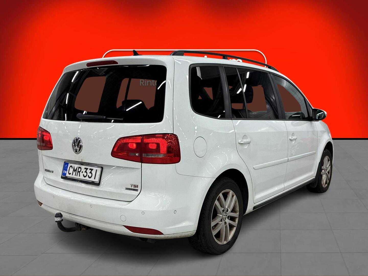 VOLKSWAGEN Touran 2014