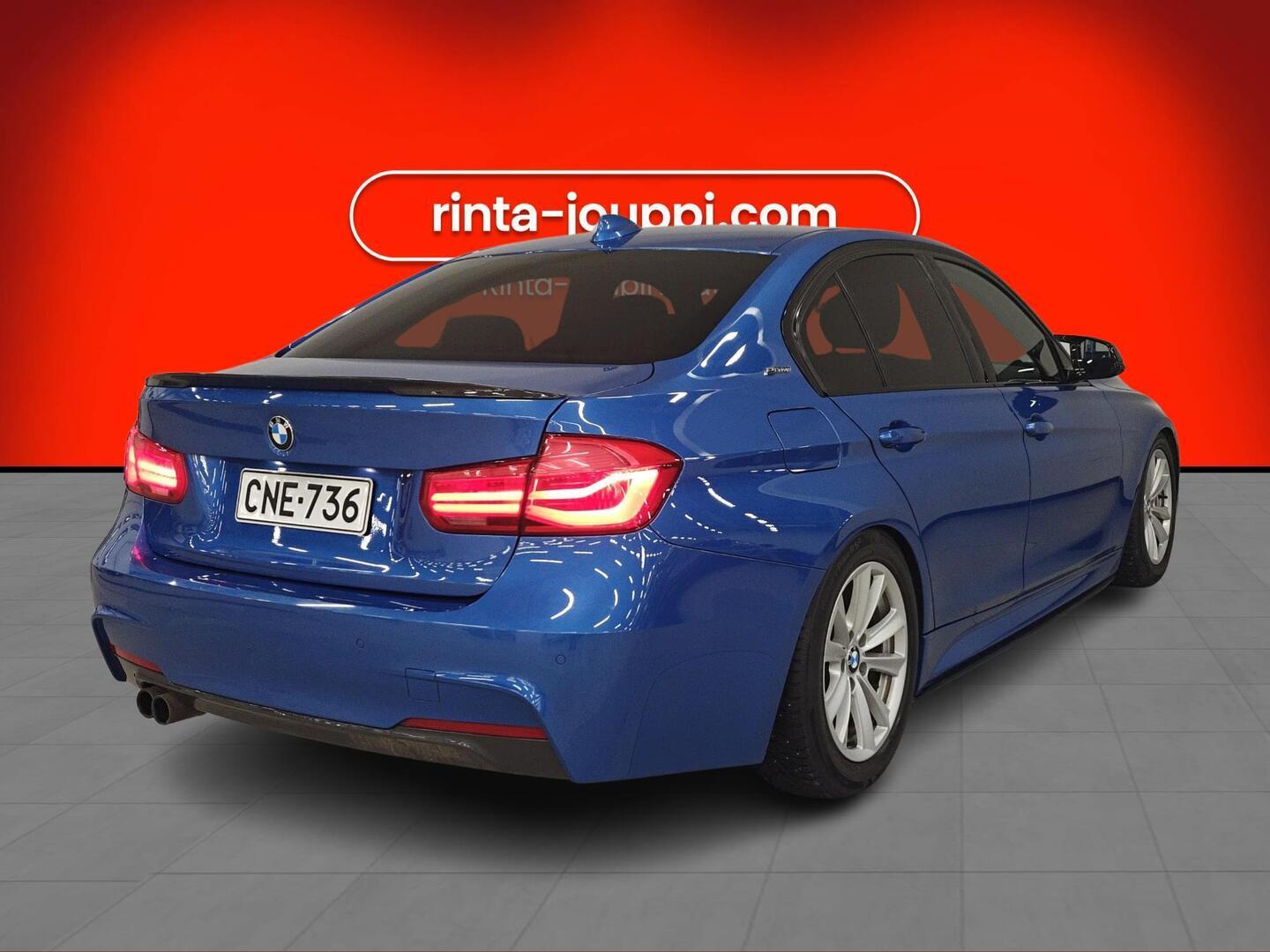 BMW 330 2016