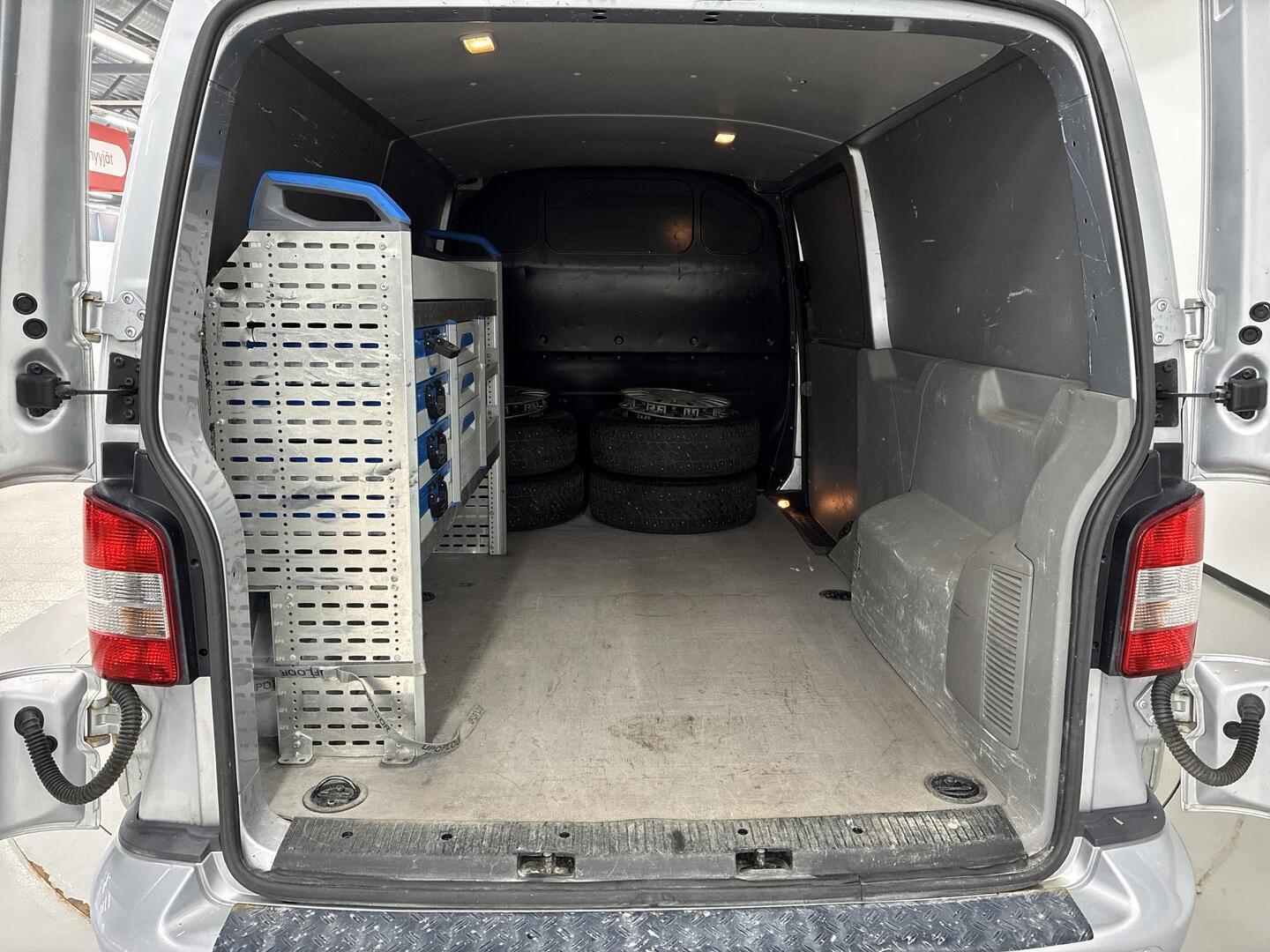 VOLKSWAGEN Transporter 2013