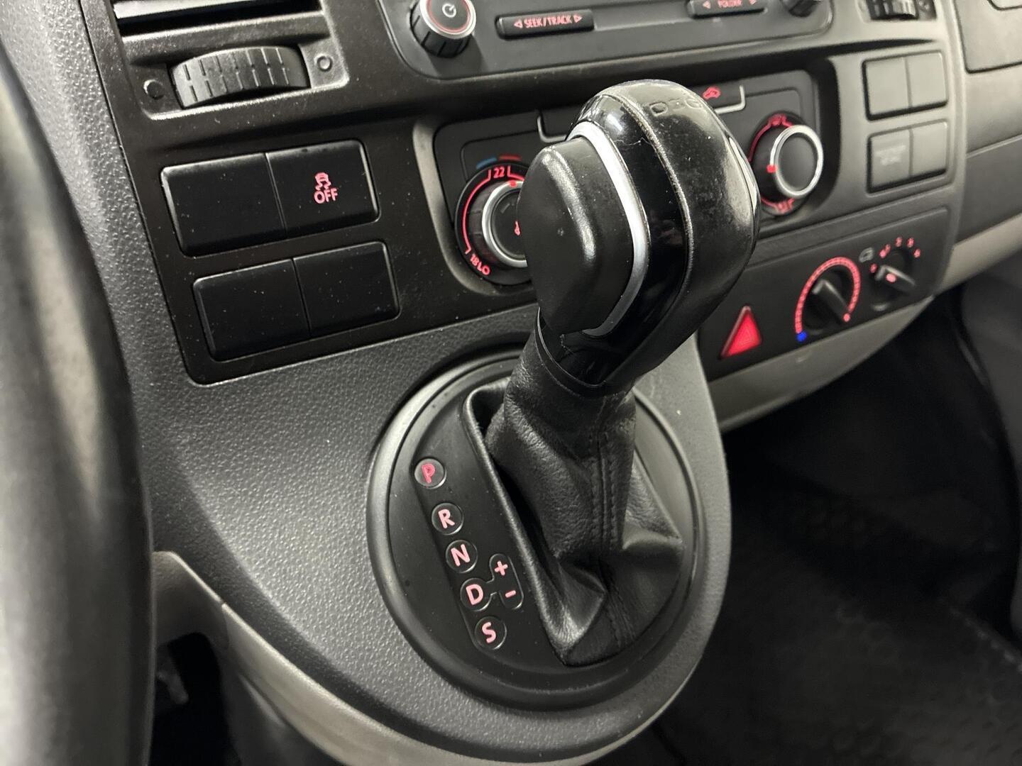 VOLKSWAGEN Transporter 2013