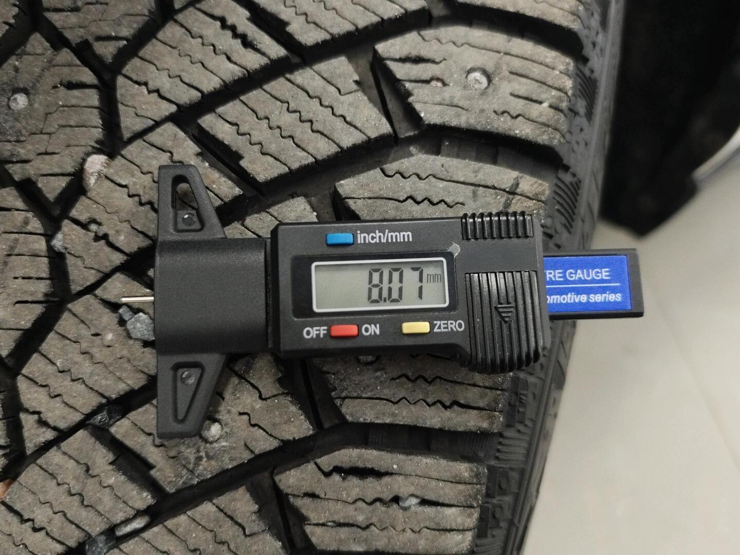 TOYOTA RAV4 PLUG-IN 2021