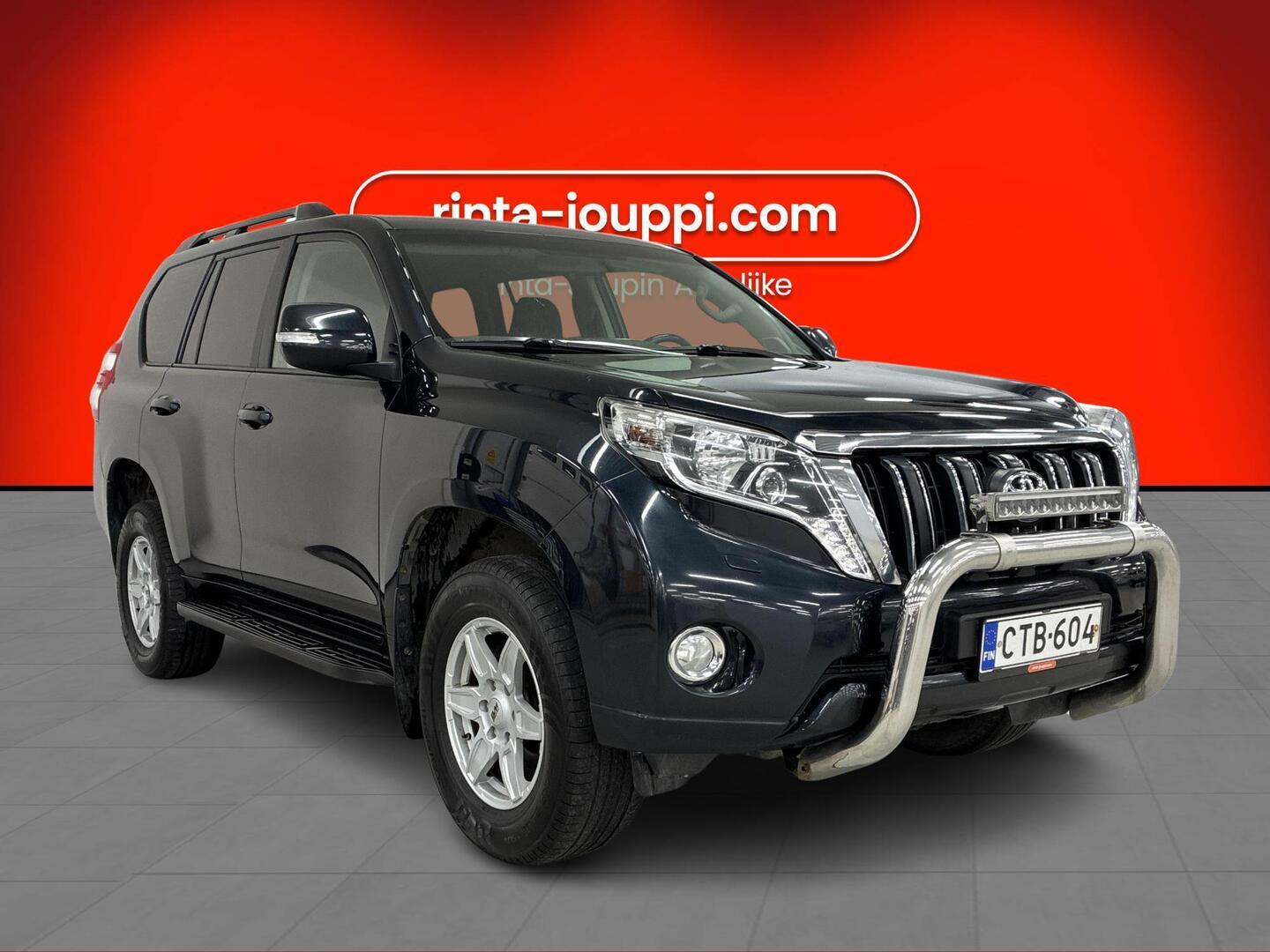 TOYOTA LAND CRUISER 2015