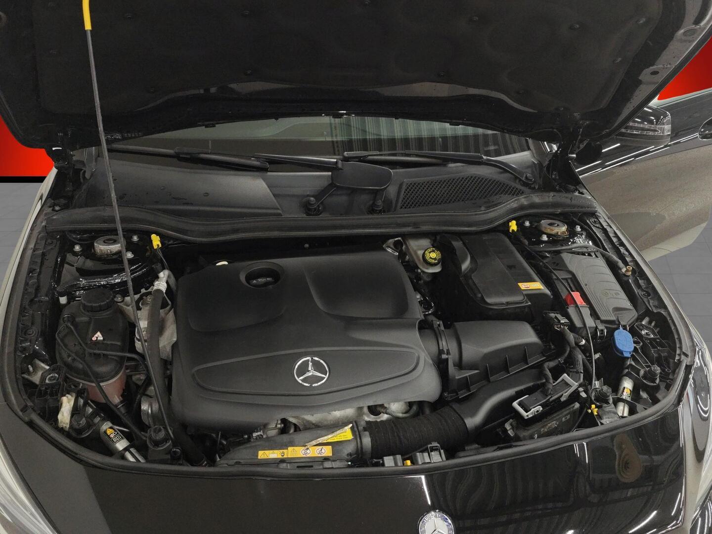 MERCEDES-BENZ CLA 2015