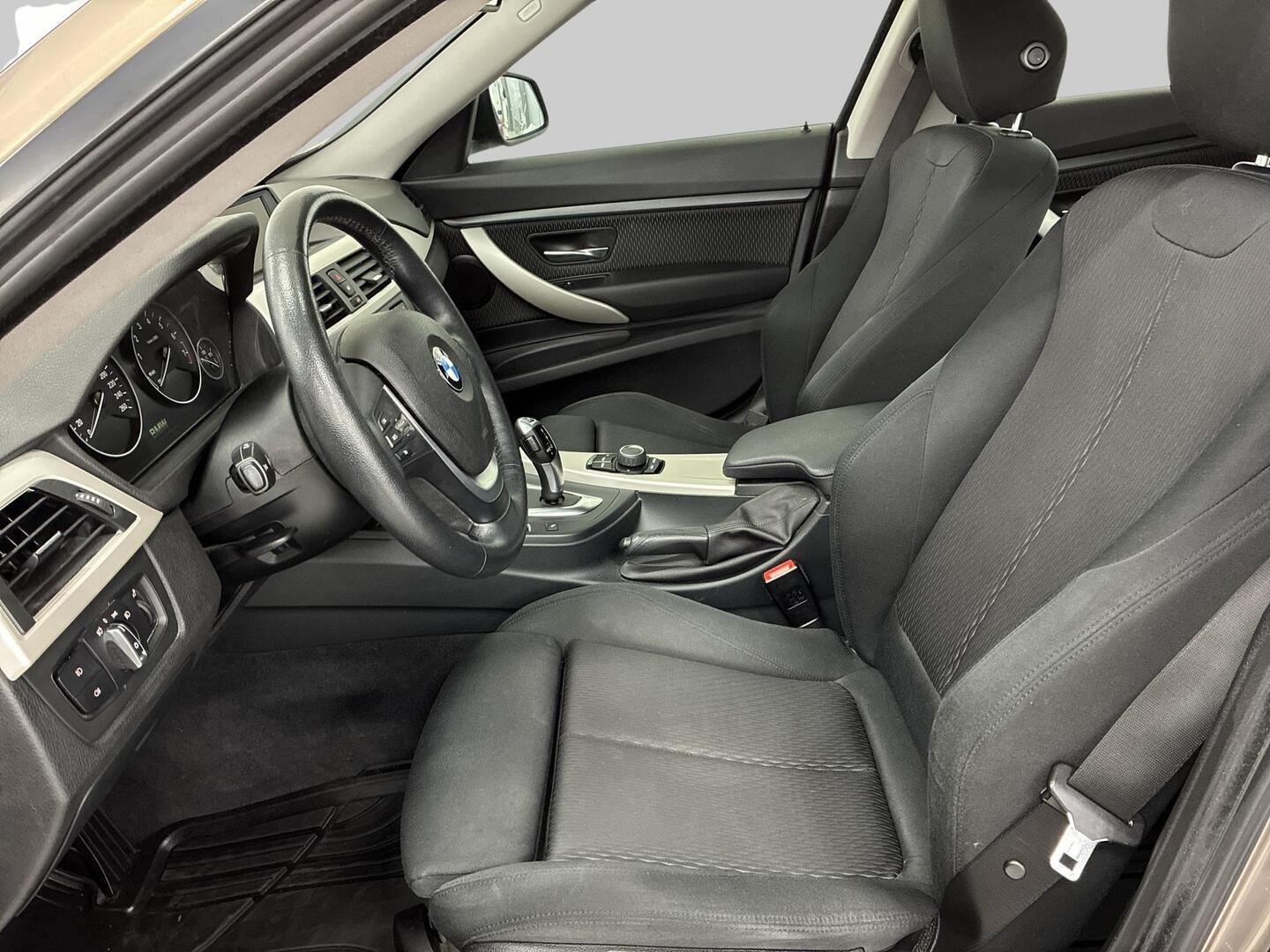 BMW 320 Gran Turismo 2015