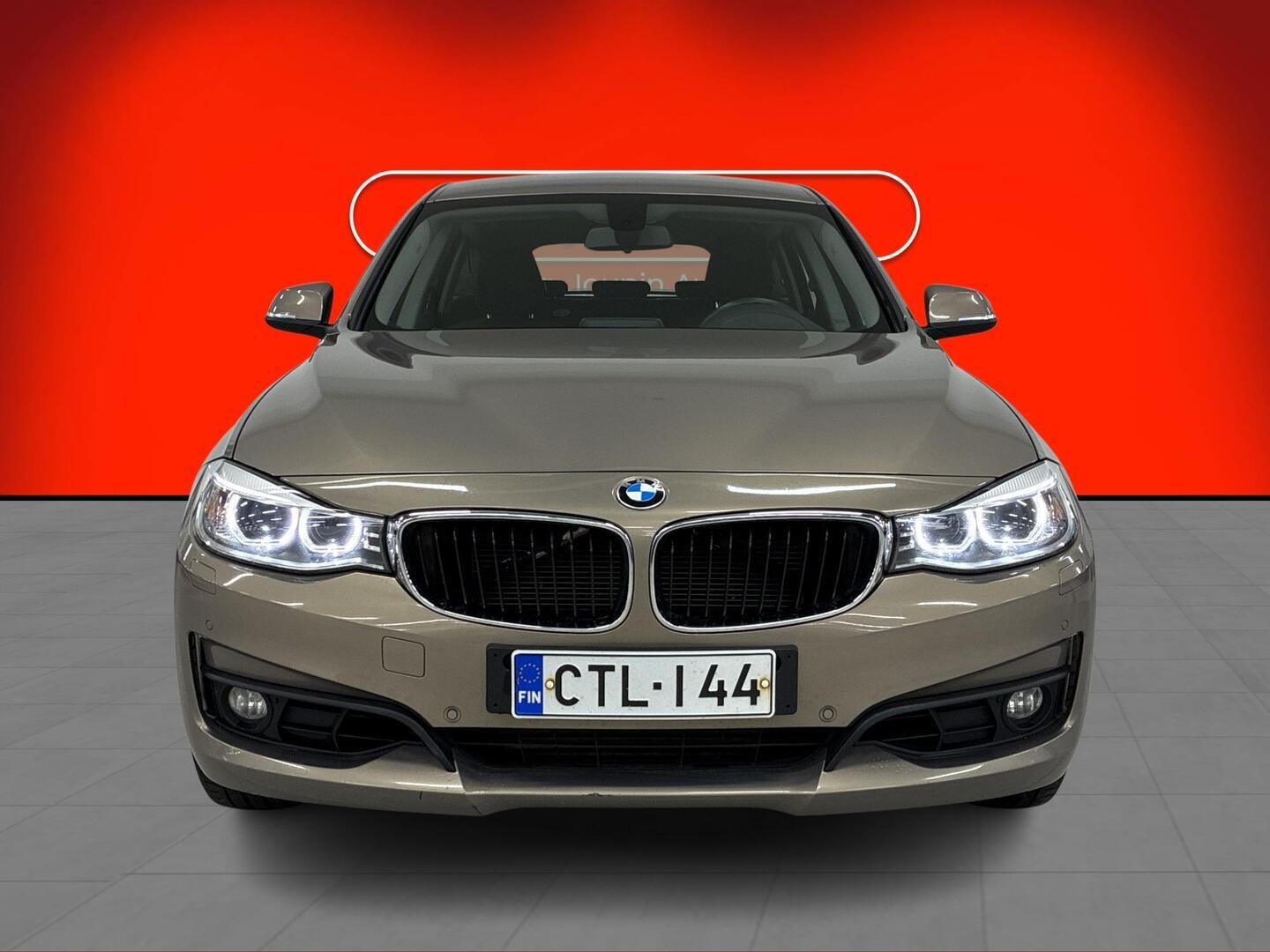 BMW 320 Gran Turismo 2015
