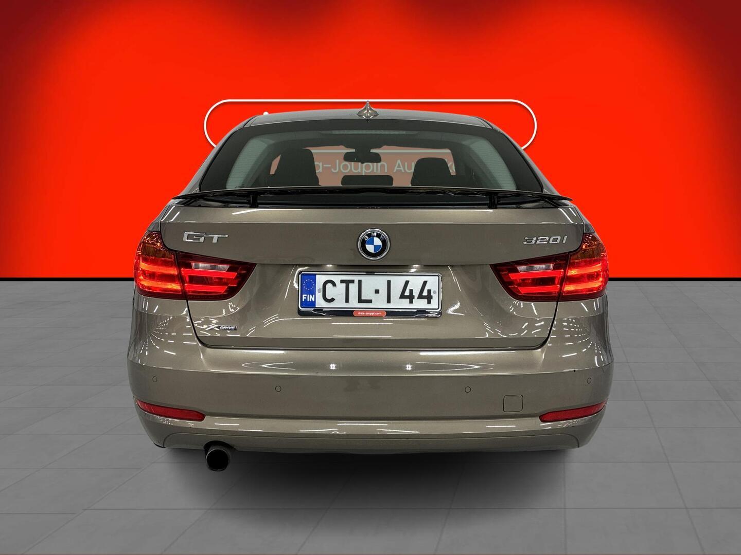 BMW 320 Gran Turismo 2015