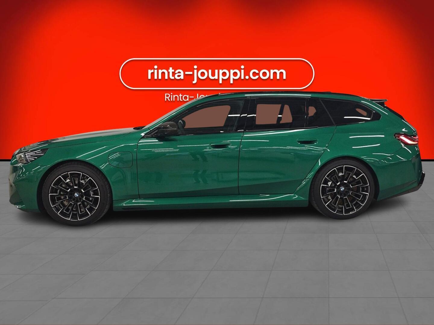 BMW M5 2025