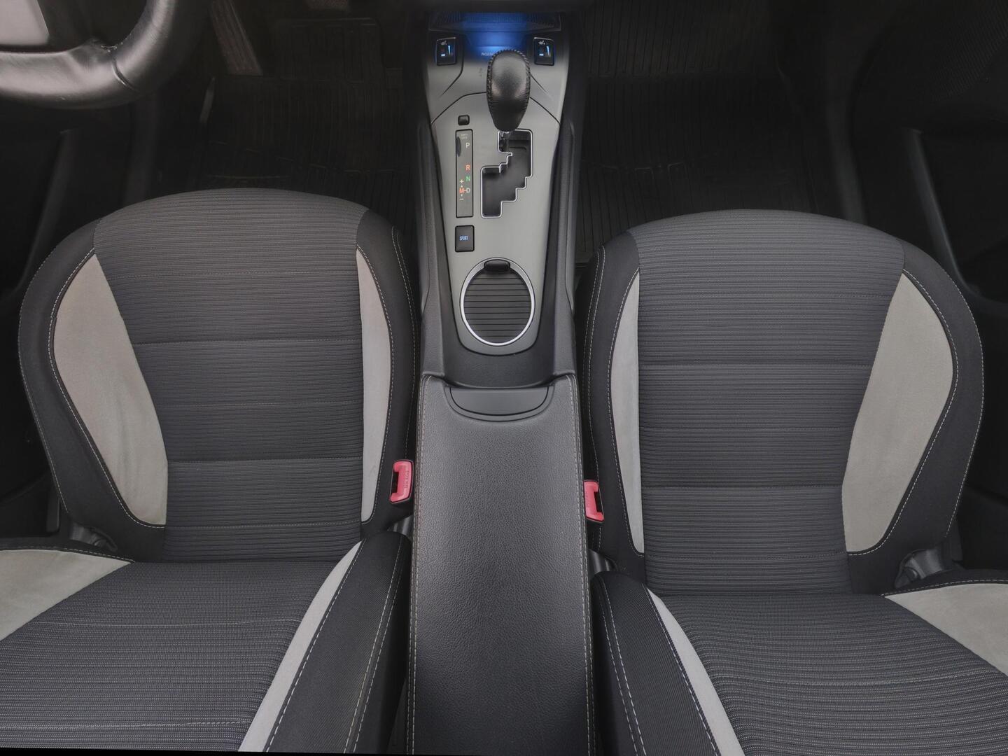 TOYOTA AVENSIS 2017