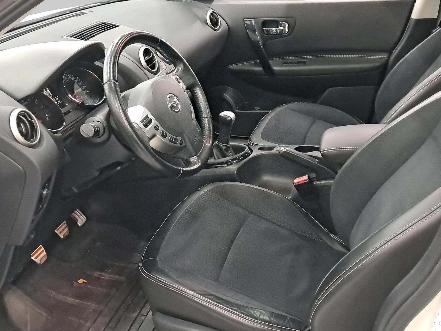 NISSAN Qashqai 2013