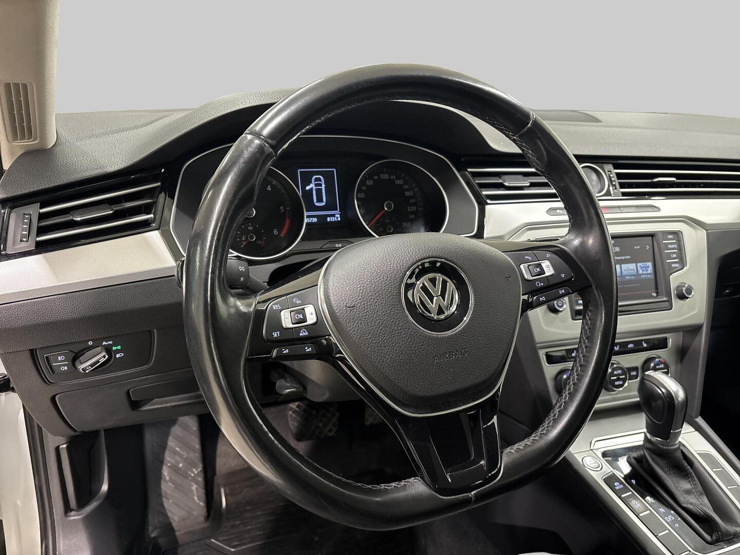 VOLKSWAGEN Passat 2015