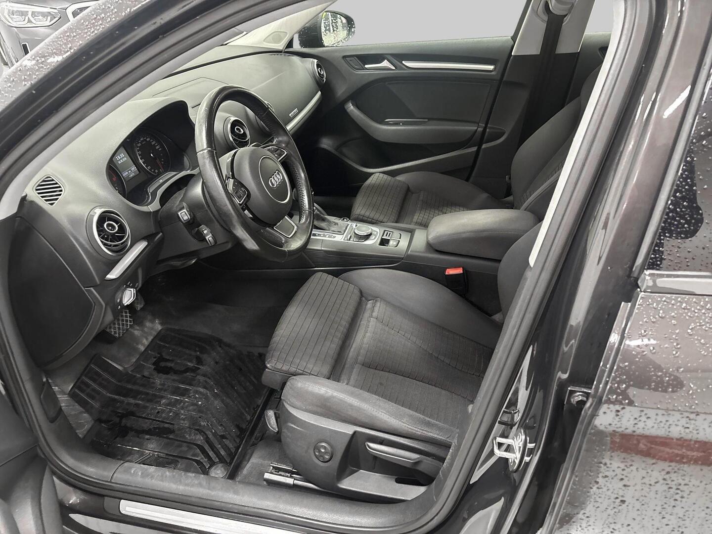AUDI A3 2015