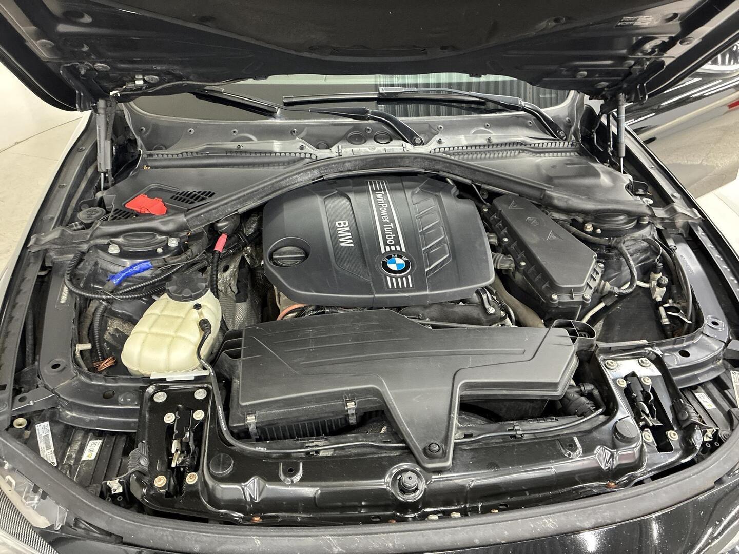 BMW 320 2013
