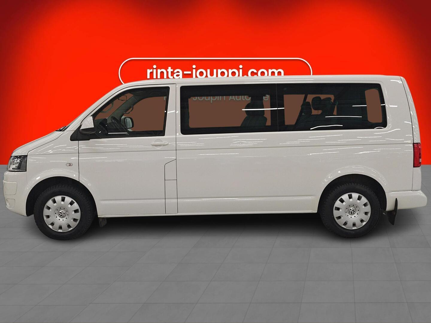 VOLKSWAGEN Caravelle 2012