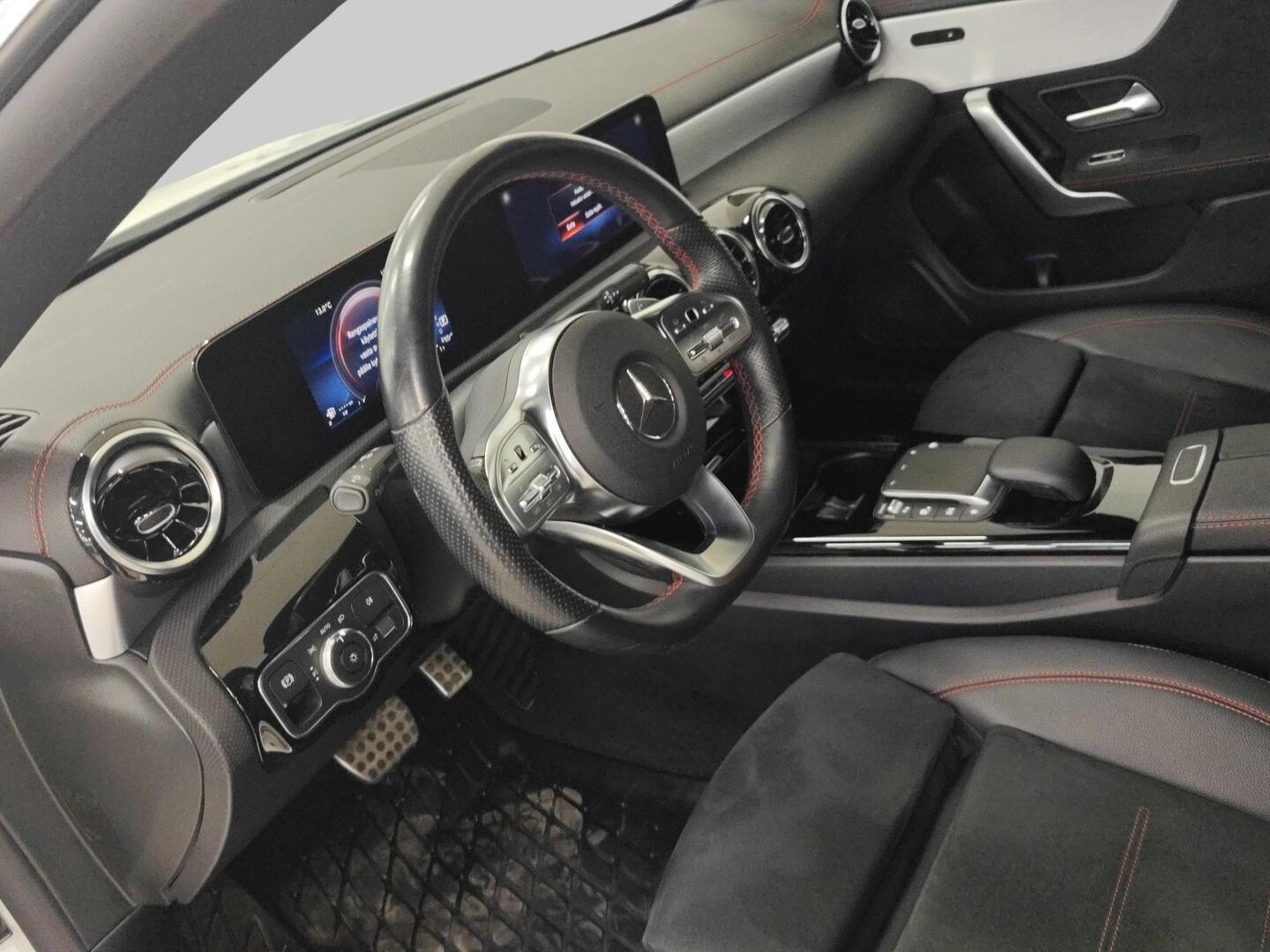MERCEDES-BENZ CLA 2021