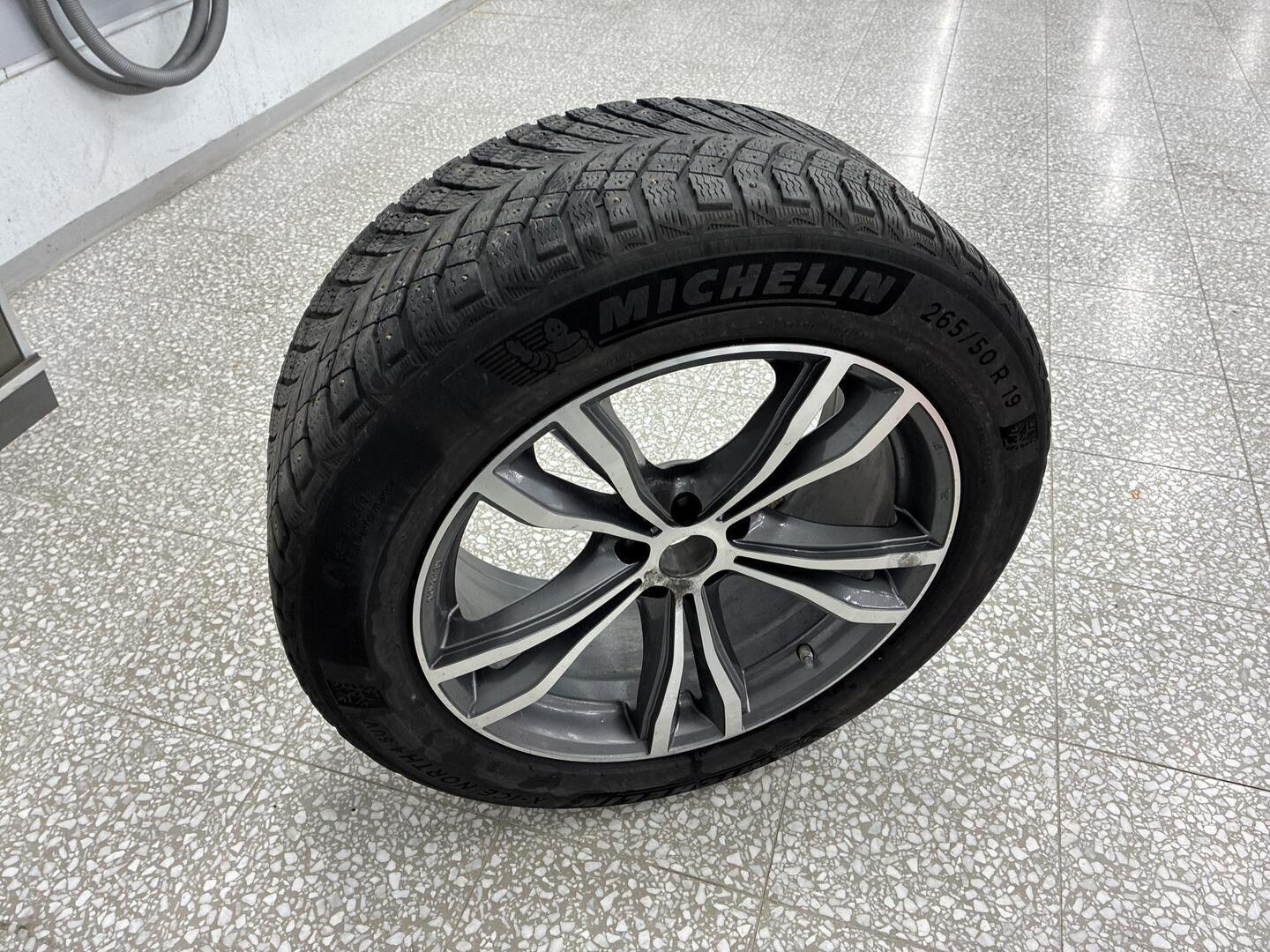 BMW X5 2021