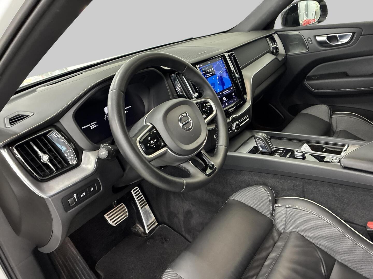 VOLVO XC60 2021