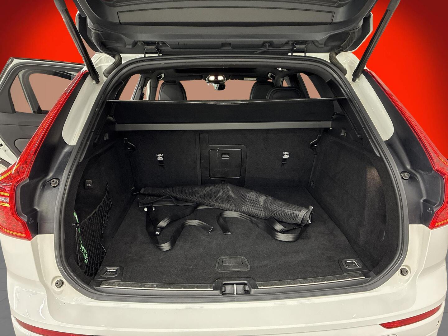 VOLVO XC60 2021