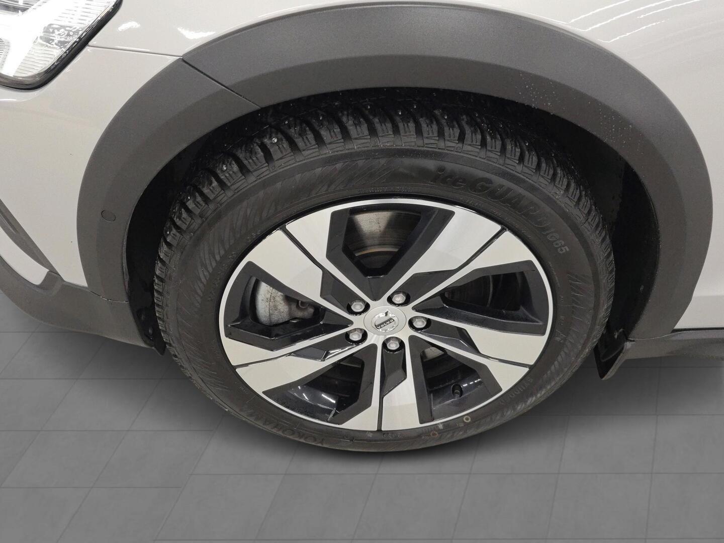 VOLVO V60 Cross Country 2022