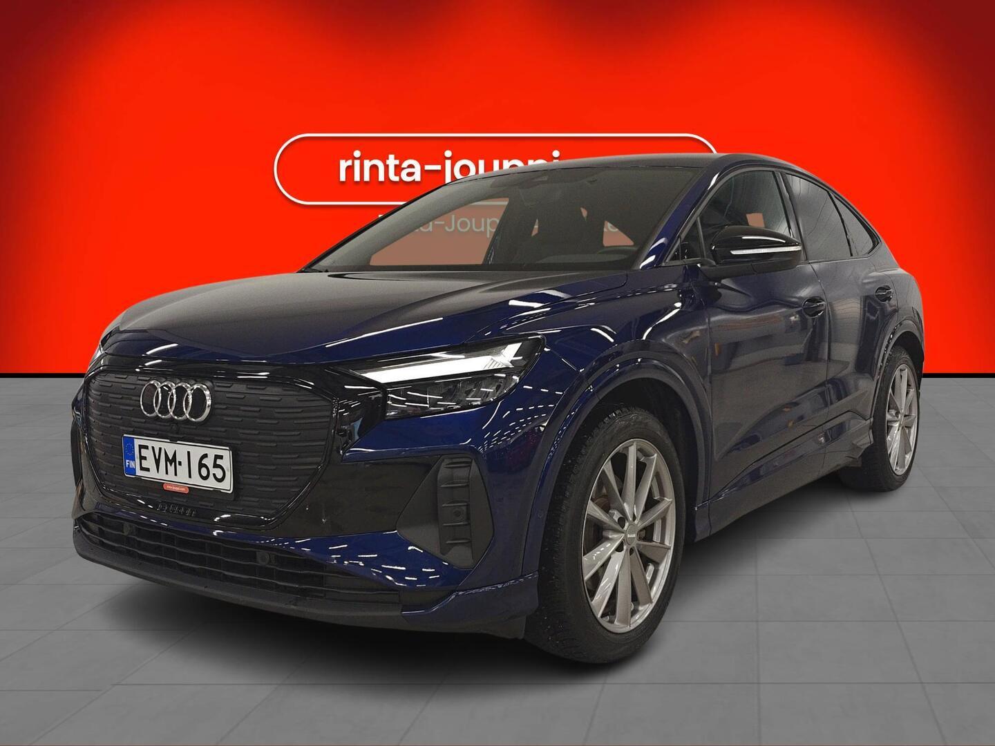 AUDI Q4 e-tron 2022