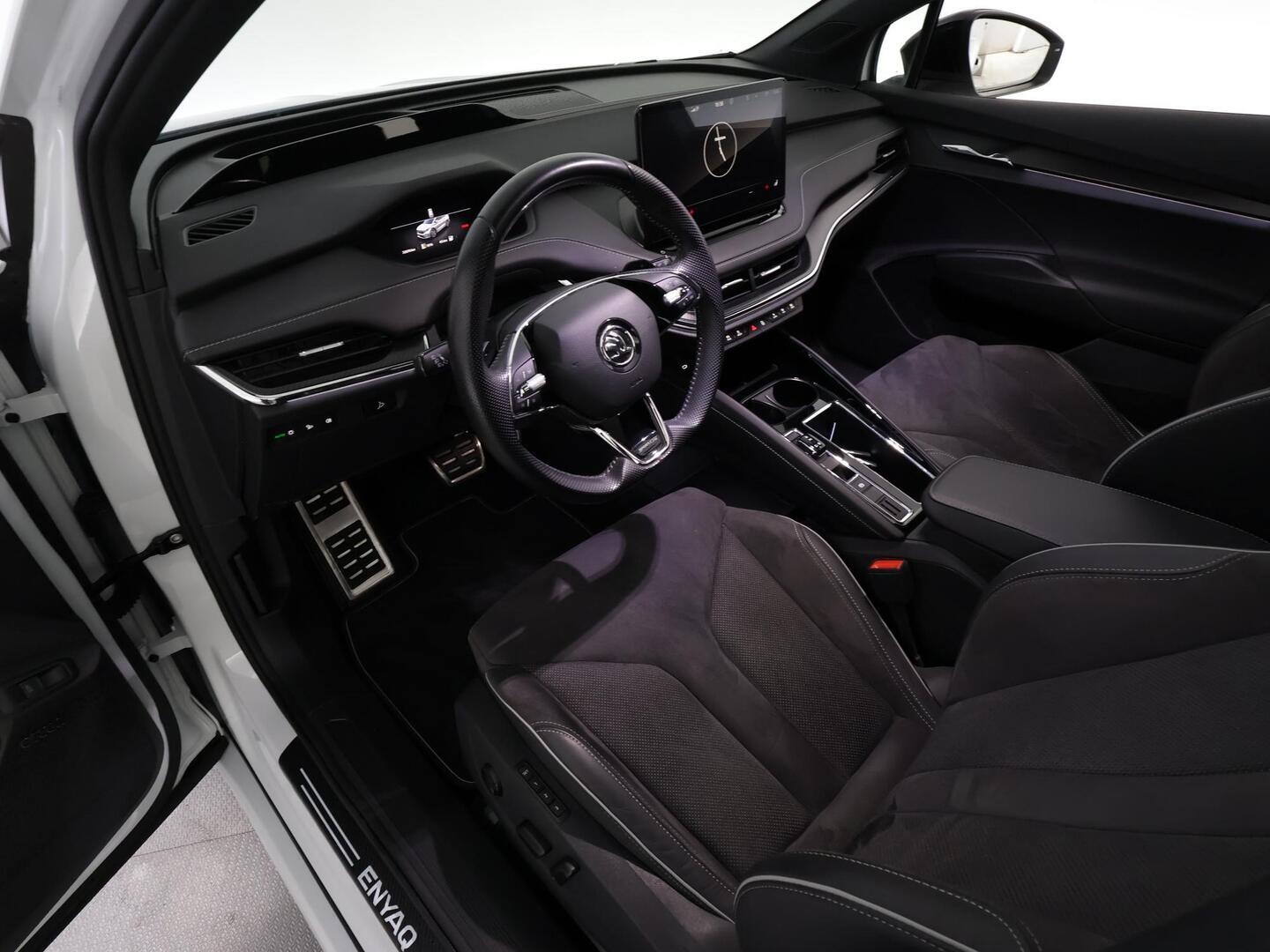 SKODA ENYAQ 2023