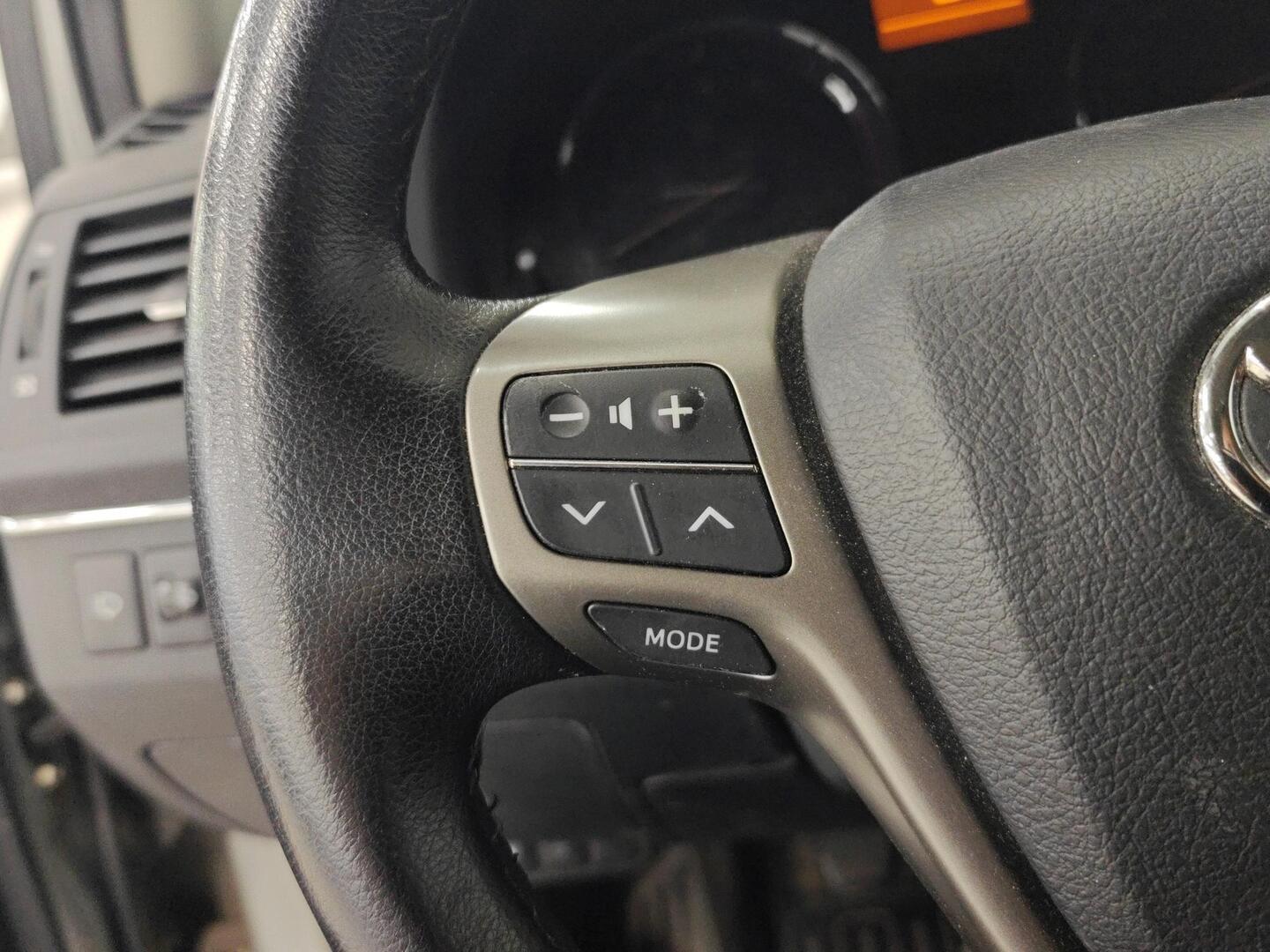 TOYOTA Avensis 2009