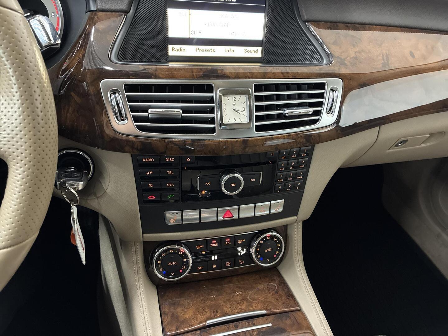 MERCEDES-BENZ CLS 2011