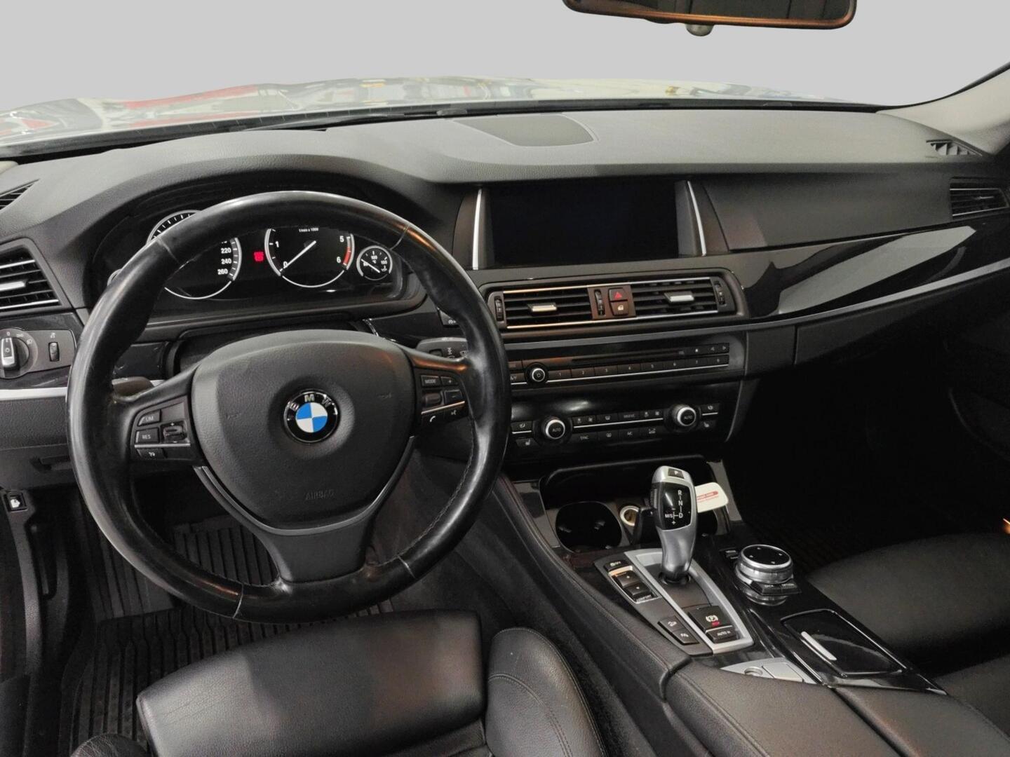 BMW 530 2014