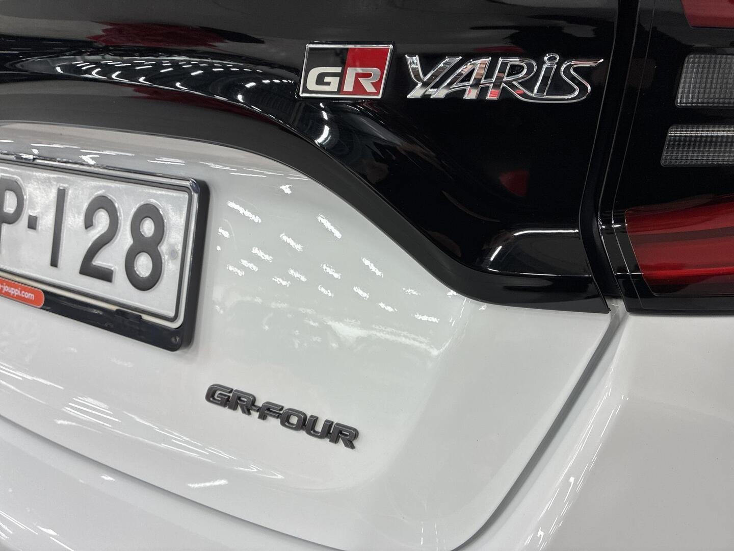 TOYOTA GR Yaris 2021