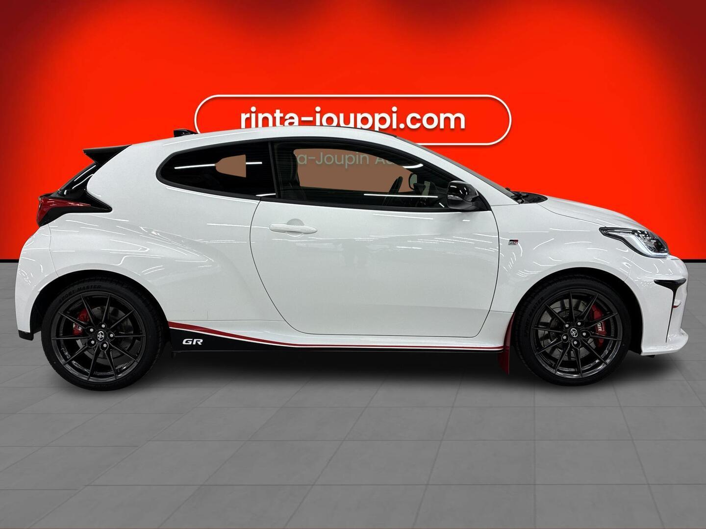 TOYOTA GR Yaris 2021