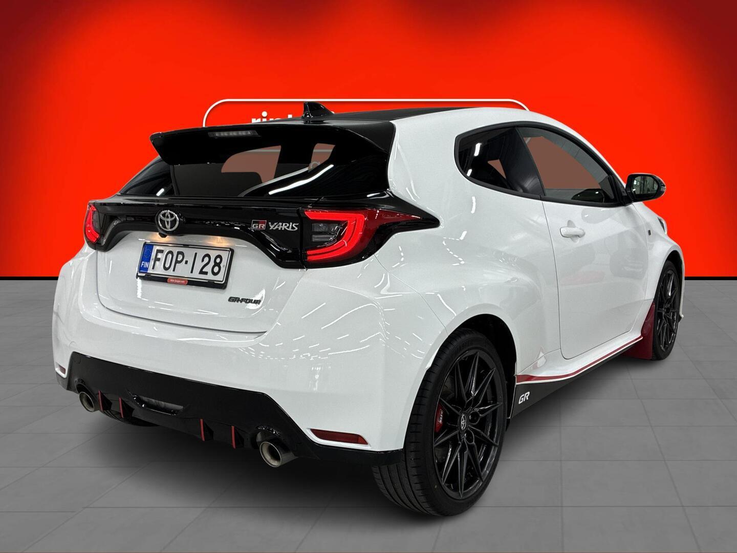 TOYOTA GR Yaris 2021