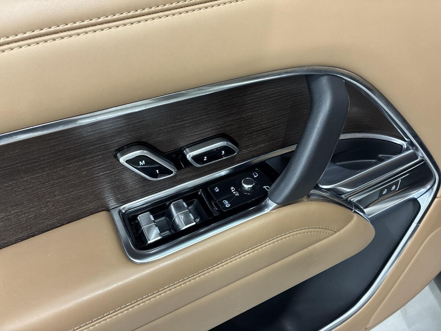 LAND ROVER Range Rover 2023