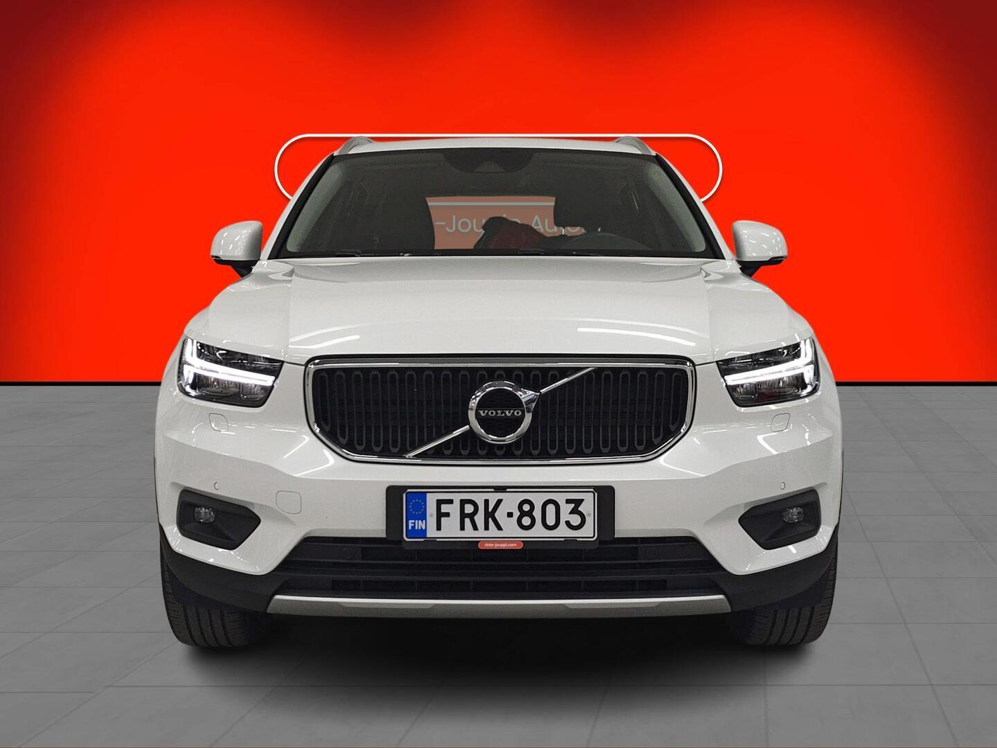VOLVO XC40 2020